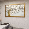 1 quadro petalas brancas e tronco ouro dourado
